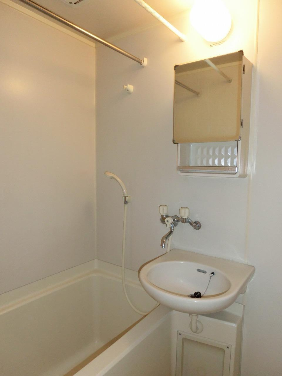 アイビス小絹Ａの浴室