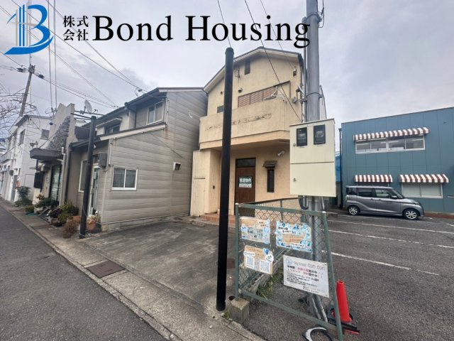 店舗付き住宅　田町　築35年の前面道路含む現地写真