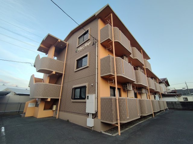 ピュアステージの外観