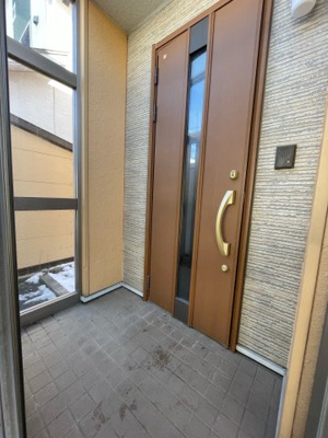 【玄関】 | 【中古戸建て】秋田市仁井田潟中町