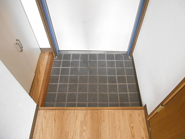 昌和富木の玄関|落ち着いた玄関です