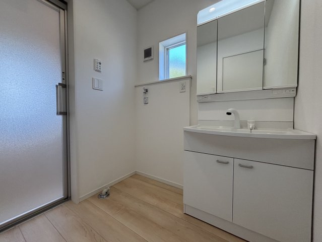 【独立洗面台】