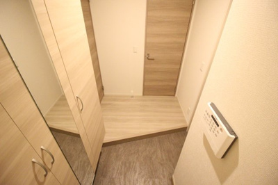 【玄関】 | QUBE.2ND