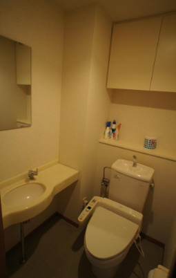 熊本市中央区新町１丁目の賃貸マンションのトイレ