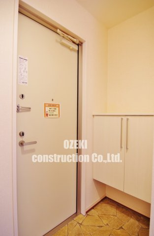 愛宕ビューハイツの玄関