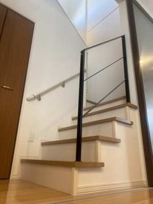 【内装】 | 鈴鹿市南玉垣町 | 階段吹抜け