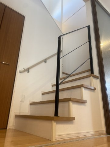 【内装】 | 鈴鹿市南玉垣町 | 階段吹抜け