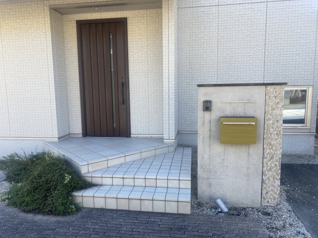 【玄関】 | 鈴鹿市南玉垣町