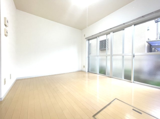 【居間・リビング】