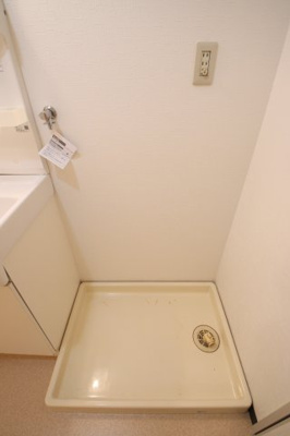 【設備】 | サンロード汐の宮 | 室内洗濯機置場