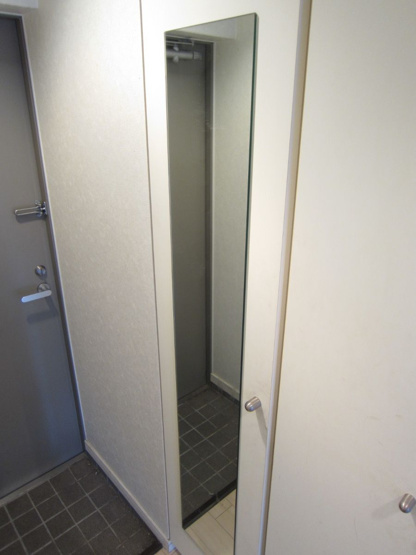 【玄関】 | ダイナコートエスタディオ大濠公園Ⅱ | 別号室の写真になります。現況優先。