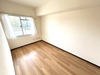 パークタウン五領第８団地５号棟（504）の洋室|南側洋室（５帖）