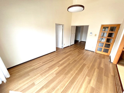 パークタウン五領第８団地５号棟（504）の居間・リビング|おしゃれなリビングです