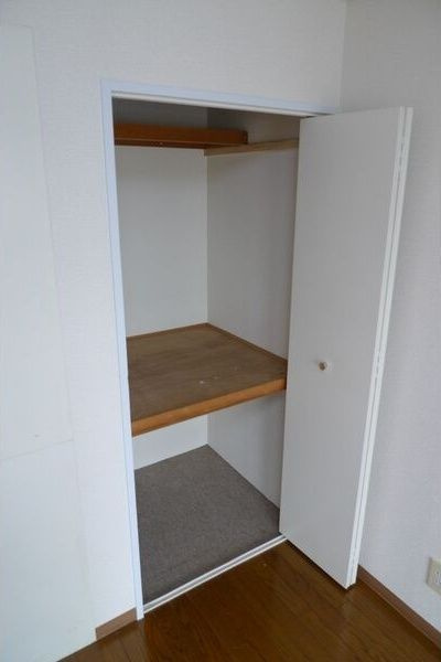 明和ハイツ南江口の収納