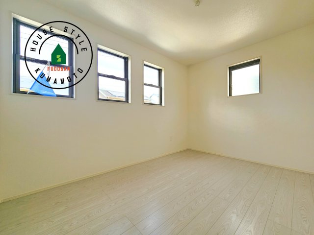 菊池郡大津町美咲野4丁目第1-1棟（1号棟）　の子供部屋|穏やかな光が差し込む室内には、穏やかな時間が流れます。