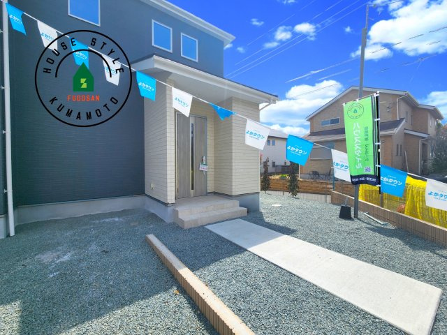 菊池郡大津町美咲野4丁目第1-1棟（1号棟）　の玄関|おでかけの時も帰った時も、「我が家」を最初に感じでもらえる素敵な空間に。