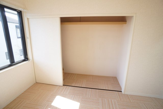 プラム中彦の収納