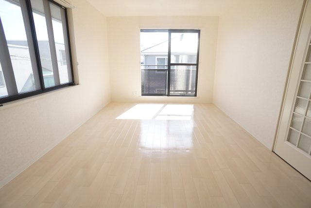 プラム中彦の居間・リビング