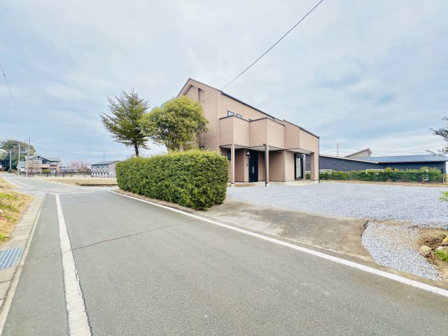 榛東村広馬場の前面道路含む現地写真|閑静な住宅地で、車の通りも少なく駐車も楽々♪