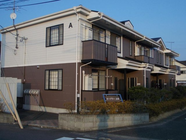 オーブリー吉田　Ａ棟の外観