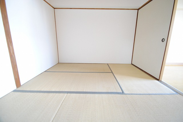 黒岩ビルの和室|同建物　同タイプ　イメージ写真