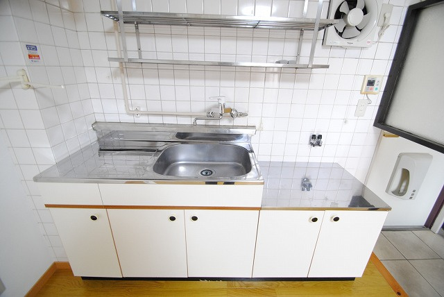 黒岩ビルのキッチン|同建物　同タイプ　イメージ写真