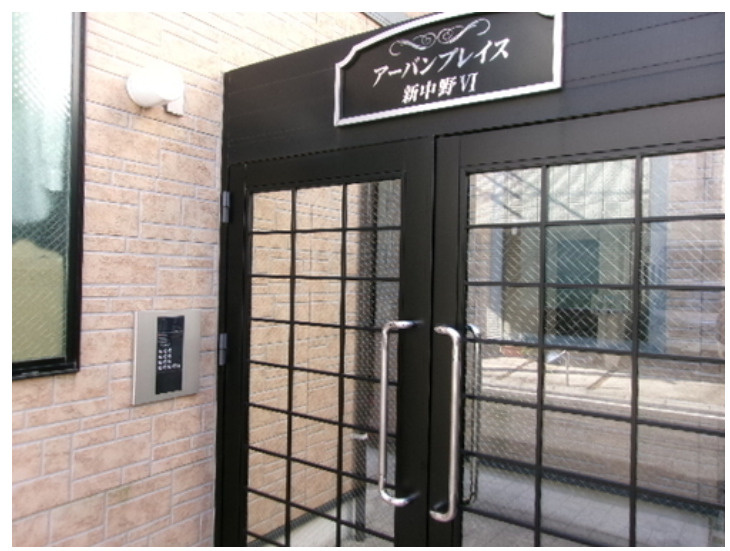 アーバンプレイス新中野6のエントランス