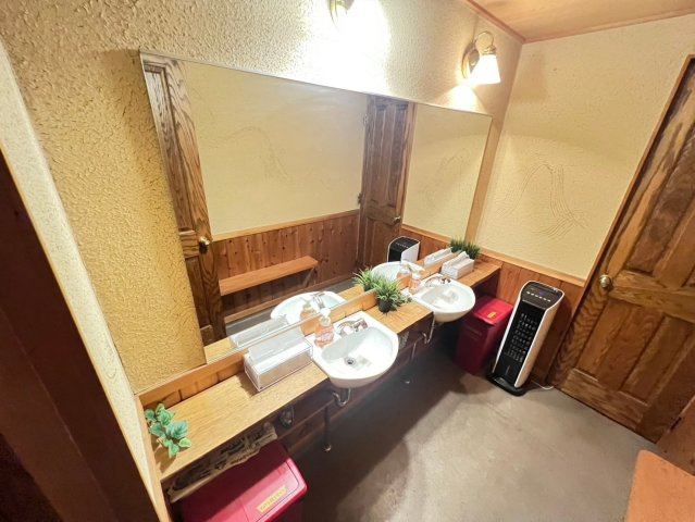 新川町6丁目貸店舗のトイレ