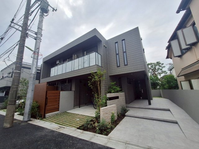 セレーノ八幡山の外観|★新築！耐震性、耐火性に優れた旭化成へーベルメゾン★