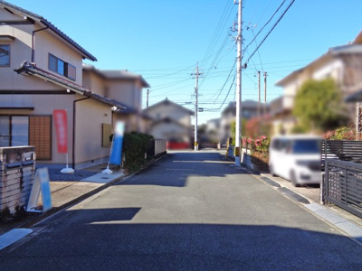 【前面道路含む現地写真】 | 津市河辺町 | 前面道路