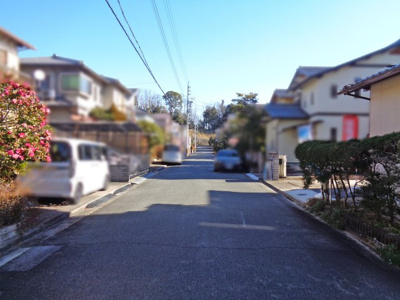 【前面道路含む現地写真】 | 津市河辺町 | 前面道路