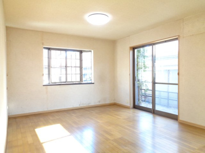 【居間・リビング】 | 津市河辺町 | ＬＤＫ