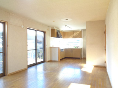 【居間・リビング】 | 津市河辺町 | ＬＤＫ