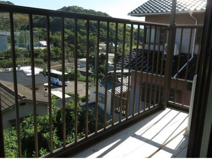 南斎院　戸建のバルコニー