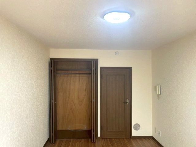【内装】 | グレイスコア