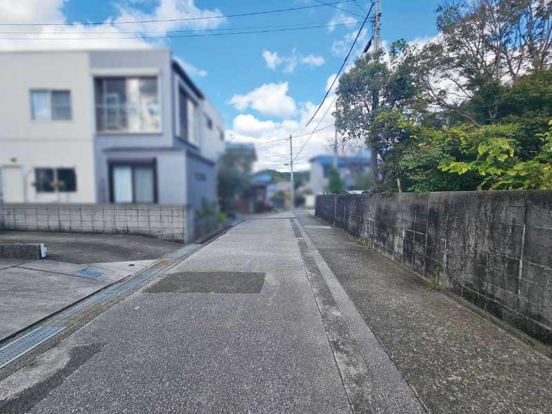 高知市長浜の前面道路含む現地写真