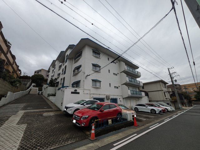 本山センチュリーマンションの外観