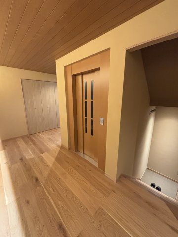 【その他】 | 梶尾町温泉団地内、サウナ付き住宅 | 室内にはエレベーターを設置しています