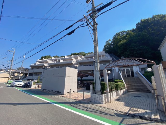 サンロード汐の宮の外観