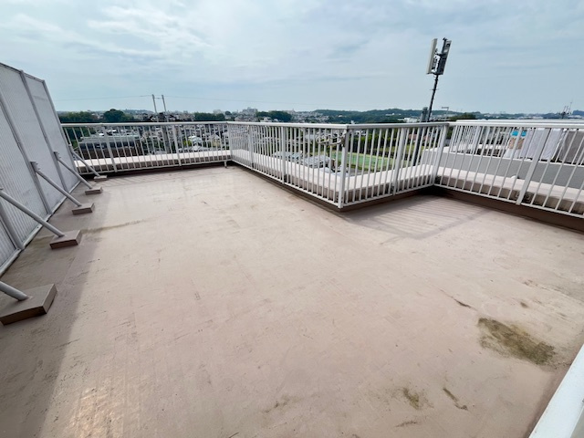 サンロード汐の宮のバルコニー