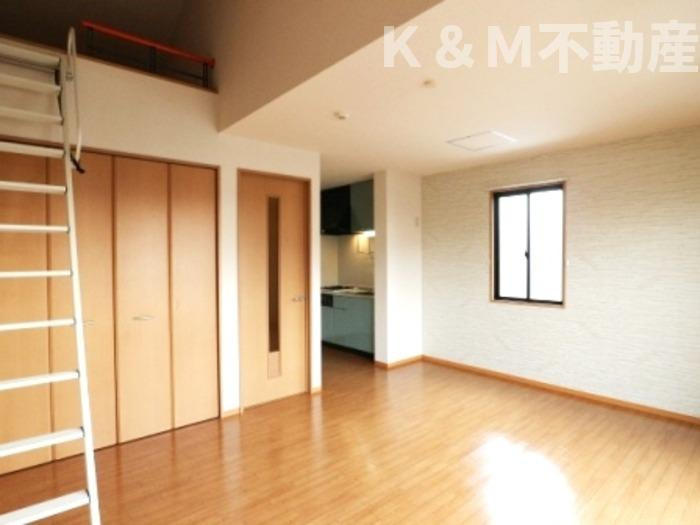 セレニティーホームズCの居間・リビング|おしゃれなリビングです