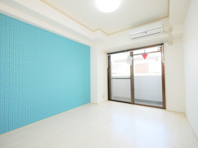 JMRレジデンス新大阪の洋室