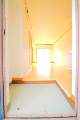 浜町マンションの玄関