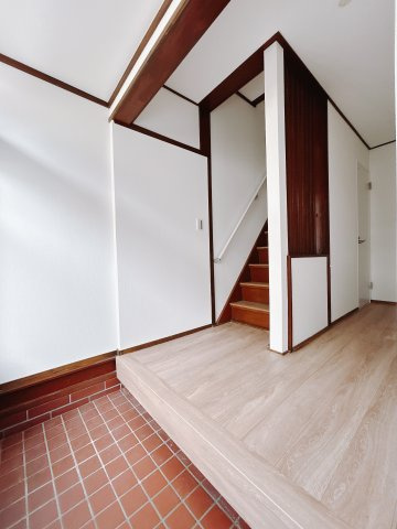 【中古戸建】高崎市新町の玄関|■玄関