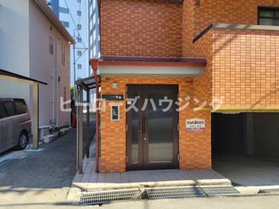 【エントランス】 | キャロル豊中 