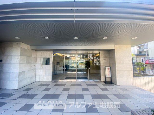 サンクレイドル八王子狭間のエントランス