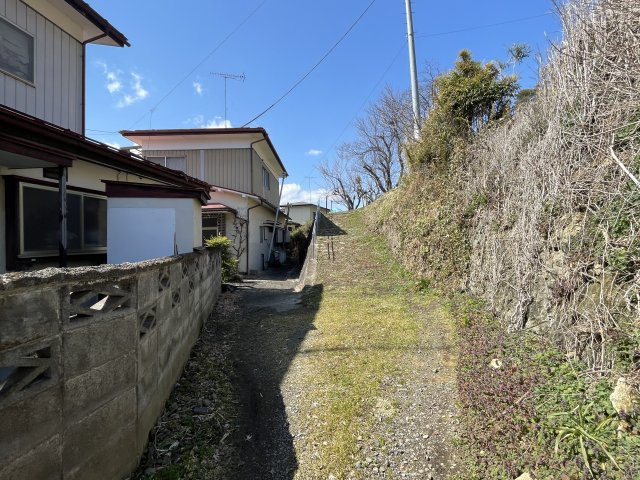 須賀川市池ノ下町の前面道路含む現地写真