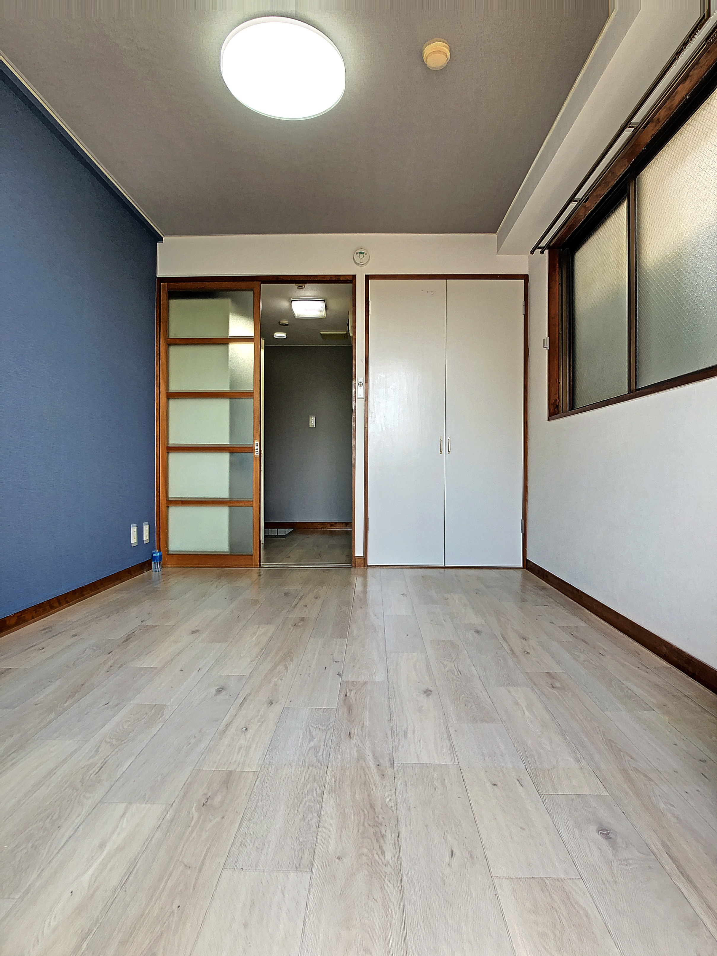 ピーコックマンション301