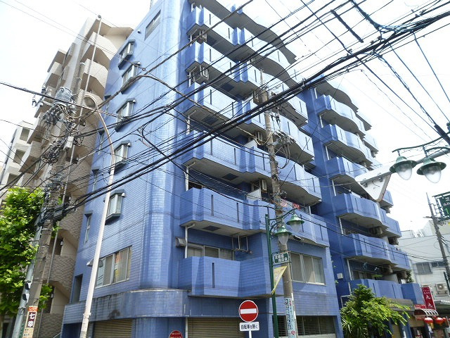 アルペンローゼ川口の外観
