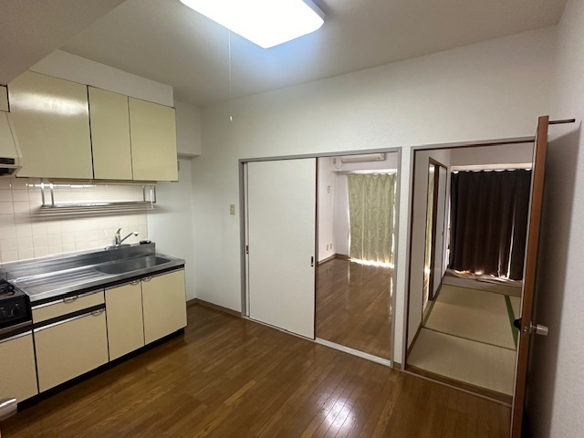 アルペンローゼ川口602